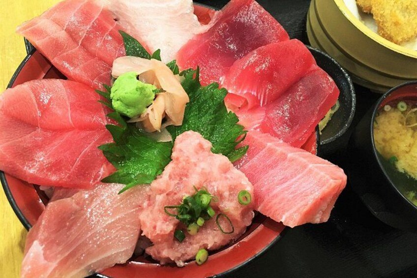 Shizuoka: Shimizu Port Food & Bar Hopping Tour 1