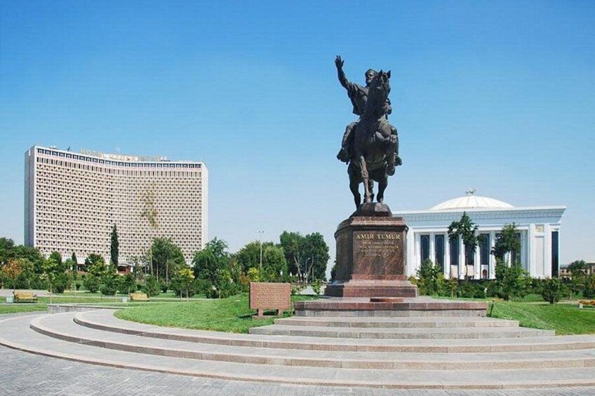 Amir Timur sqaure 4