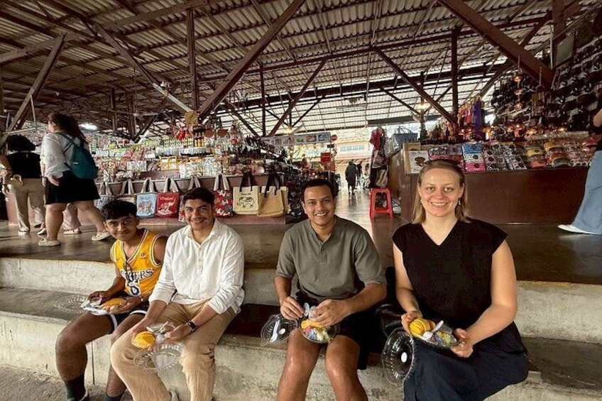 Private Tour to Railway and Floating Markets with Thai desserts 2