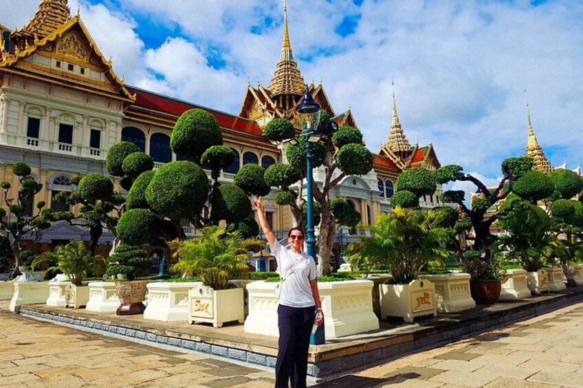 Railway Market, Floating Market & Bangkok Temples 4