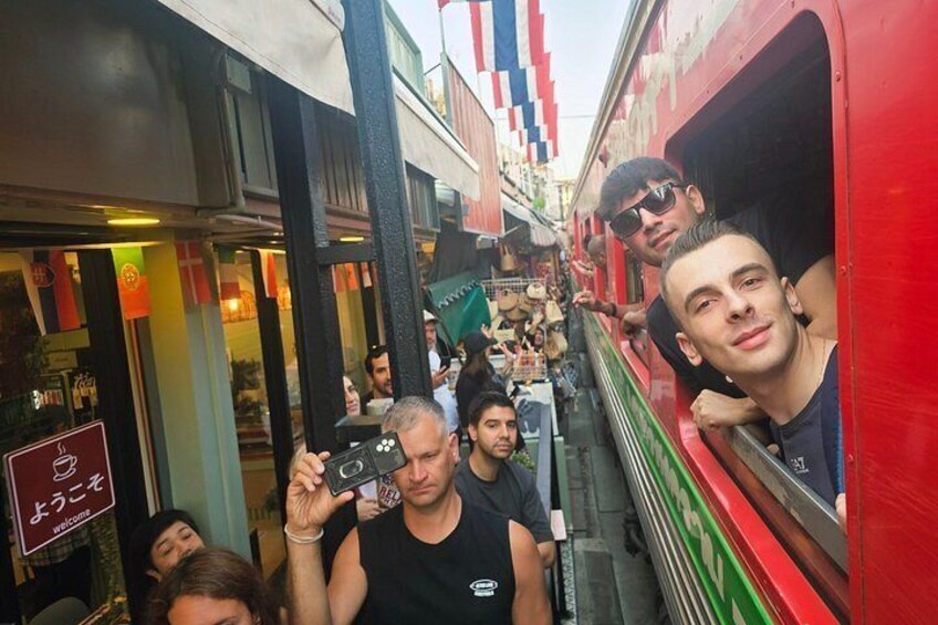 Private Tour to Railway and Floating Markets with Thai desserts 5