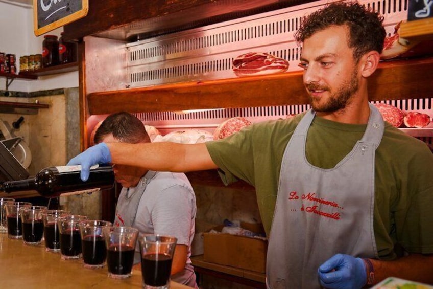 Rome: Award Winning Trastevere Group Food Tour with Wine 2
