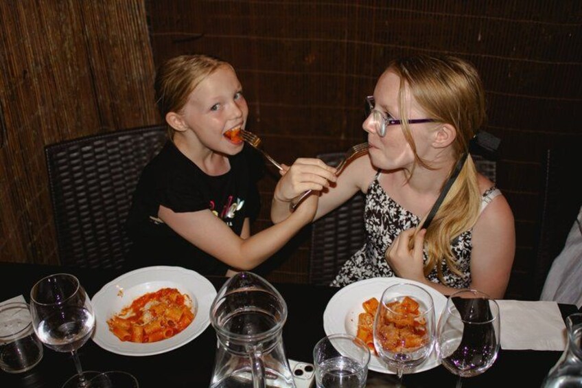 Rome: Award Winning Trastevere Group Food Tour with Wine 2