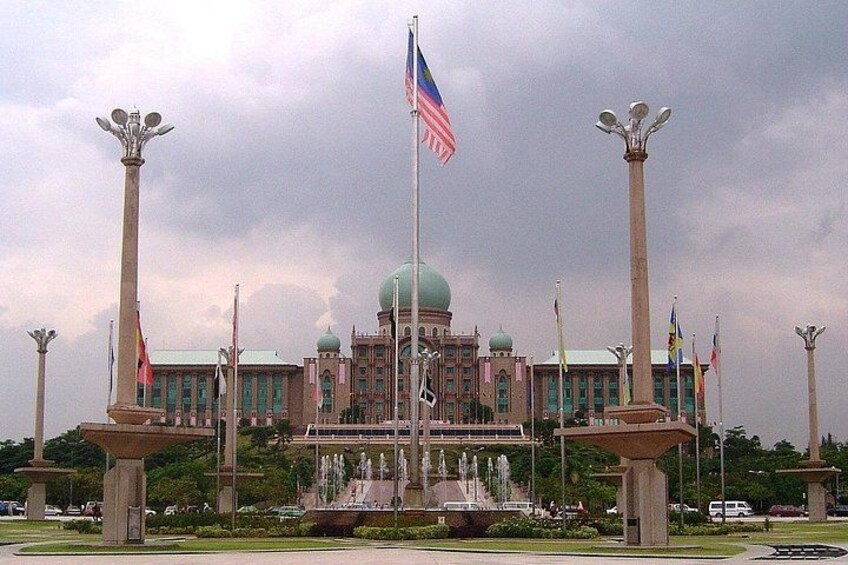 Private Putrajaya Tour with Lake Cruise Ticket Half Day 3
