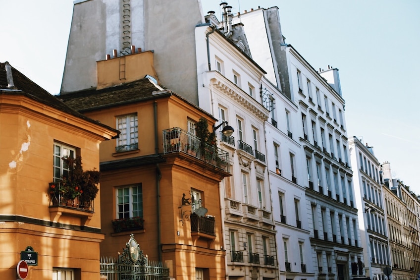 PARIS: Latin Quarter Guided Walking Tour - 12 guests 2,5h 2