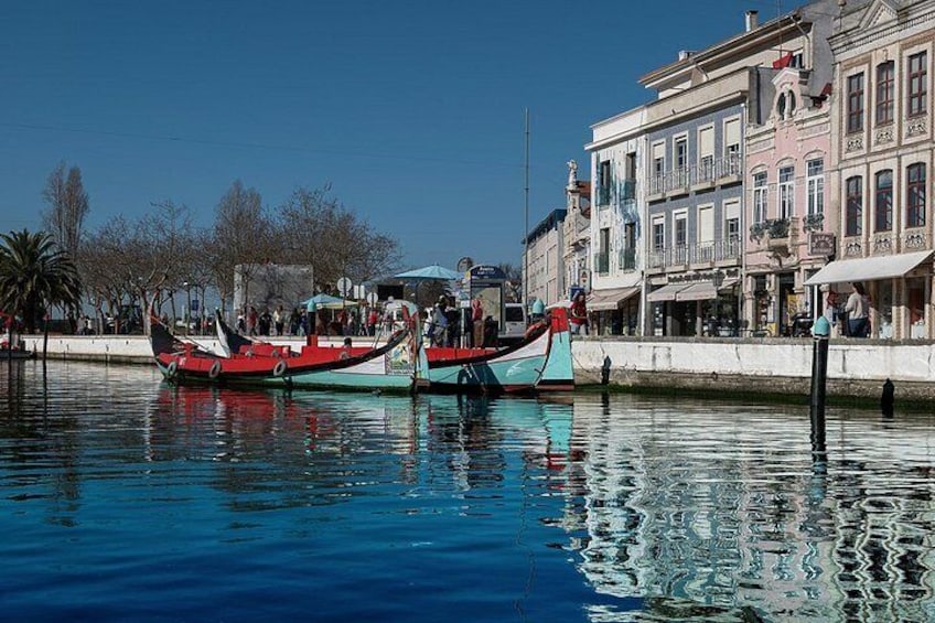 Aveiro Moments: Moliceiro Boat Tour through the Ria de Aveiro. 4