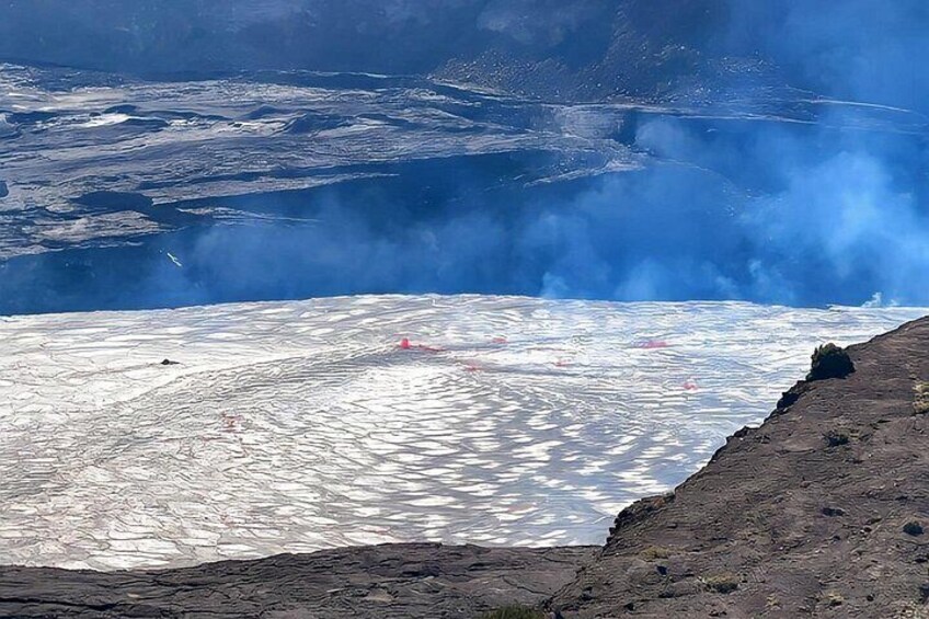 Lava-Halem'aum'au Crater (Kilaeua Volcano) Day Time View 2