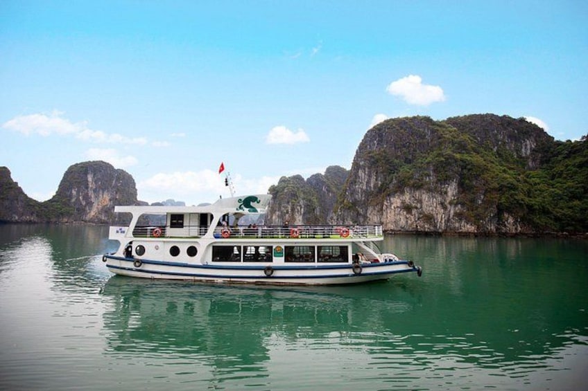 Private Bai Tu Long Bay Day Cruise: Hidden Gems Avoid the Crowds 5