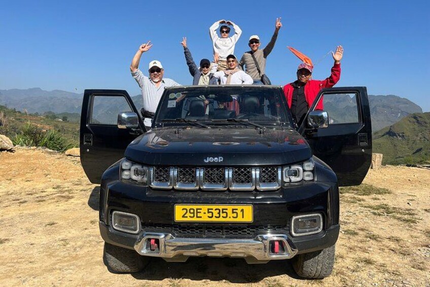 4D3N Ha Giang Loop New Model Jeep 3