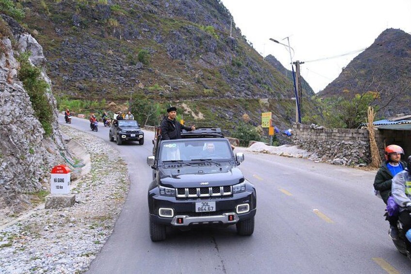 4D3N Ha Giang Loop New Model Jeep 2