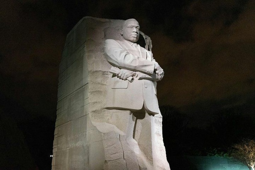 American Monuments Moonlight Night Guided Open-Air Cruiser Tour 2