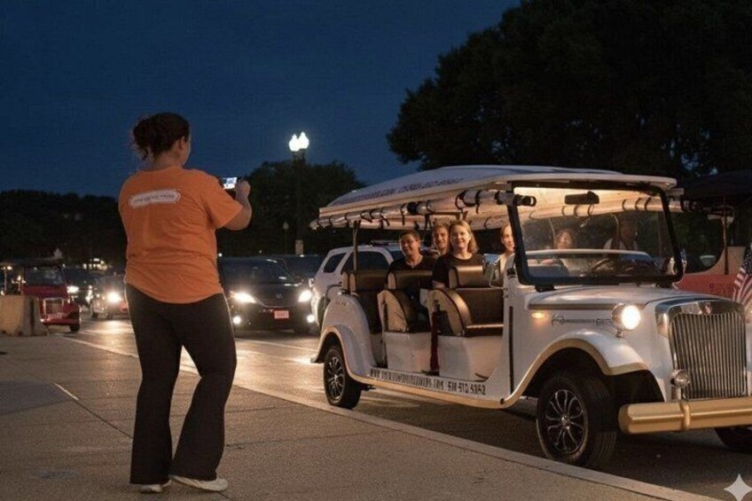 Washington DC Monuments at Night Guided E-Trolley Tour with Stops 3