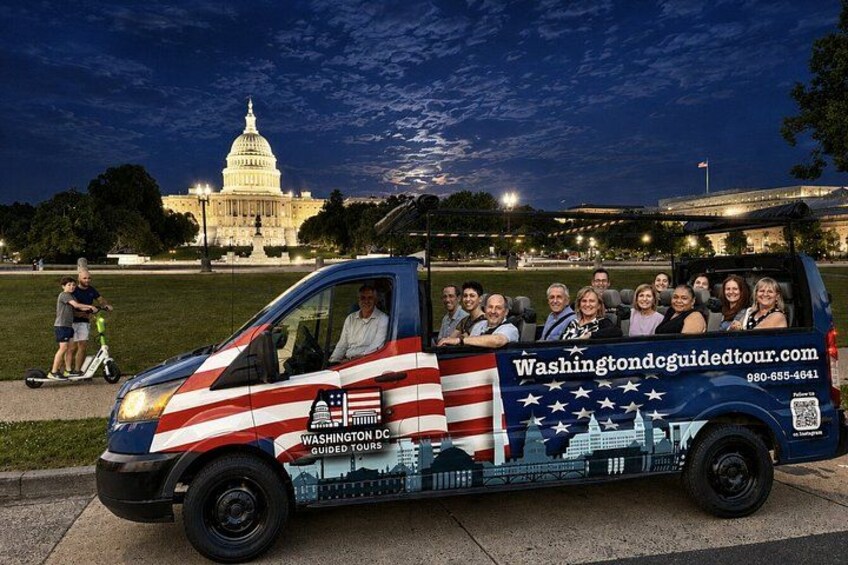 American Monuments Moonlight Night Guided Open-Air Cruiser Tour 1