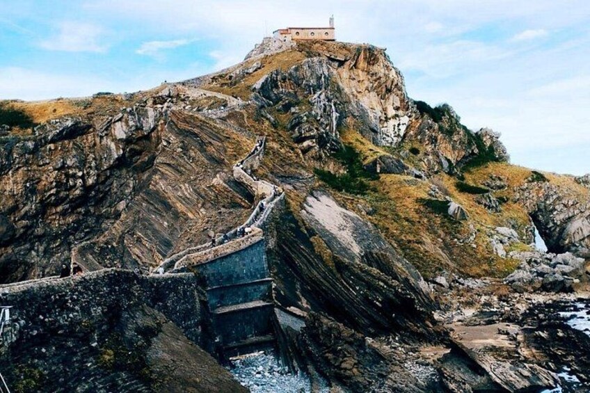 Gaztelugatxe and Basque Tour Mundaka and Gernika from Bilbao 3