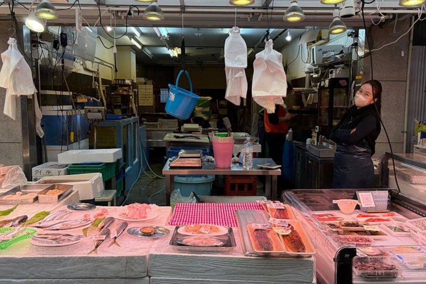 Kobe Food Tour: 10 dishes at Market/Chinatown; Kobe Beef Included 1