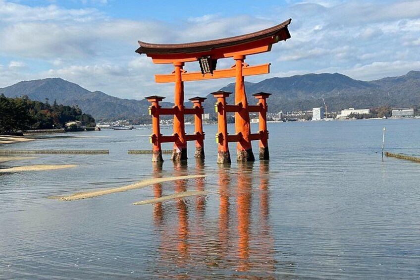 Hiroshima and Miyajima 6.5h Private English Tour 1