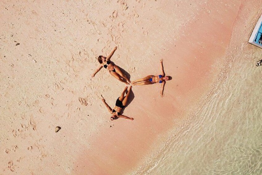 Pink Beach Komodo 2