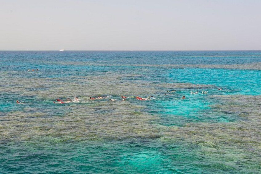 From Sharm:Dahab & Colored Canyon Jeep Safari, Snorkeling & Lunch 2
