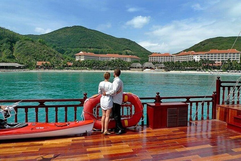 Discover Nha Trang Bay: Day Cruise with Snorkeling, Kayak & Lunch 3