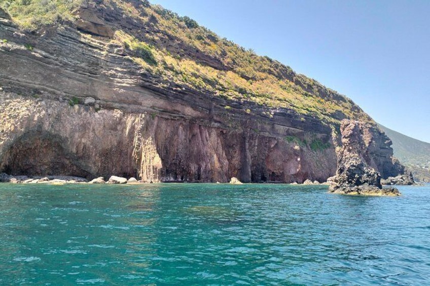 Lipari Private Boat Tour from Lipari, Salina Optional 4/8h 2