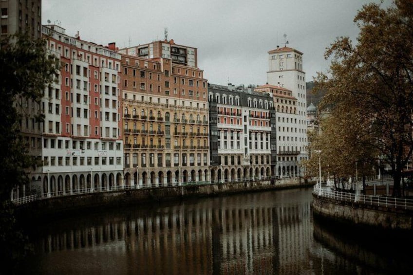TOP Bilbao : Private guided tour with your mobile 2