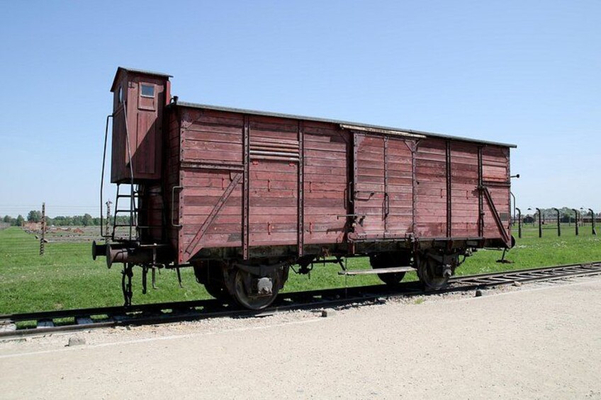Auschwitz Birkenau Guided Tour Meeting Point from Cracow 2