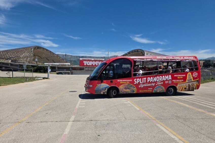 Split Panoramic Sightseeing Bus Tour with Audio Guide 4