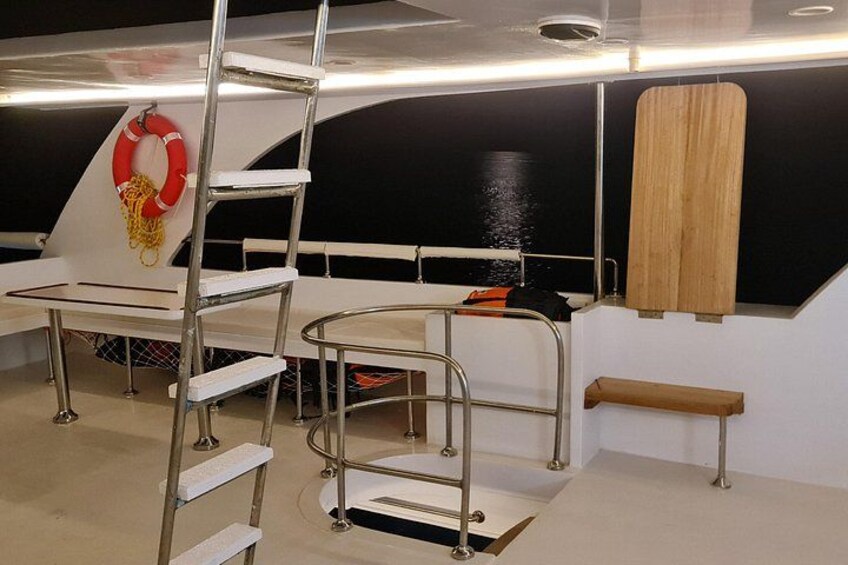 Upper seating area 3