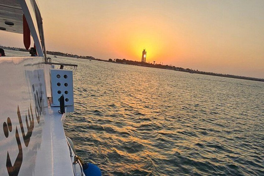 Sun is setting up on Jeddah Tower 5
