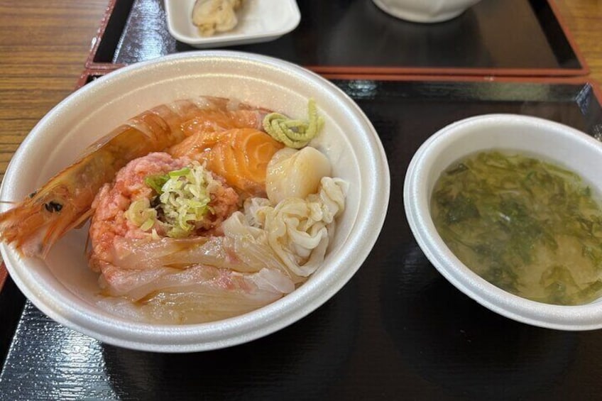 Aomori: Local Market Tour & DIY Seafood Bowl (Nokke-don) 3