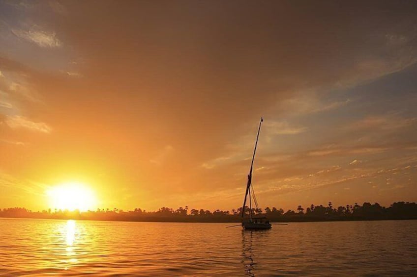 Luxor sailing lucky smile 4