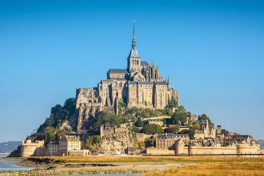 Cherbourg Shore Excursion: Private Day Trip to Mont-Saint-Michel 1