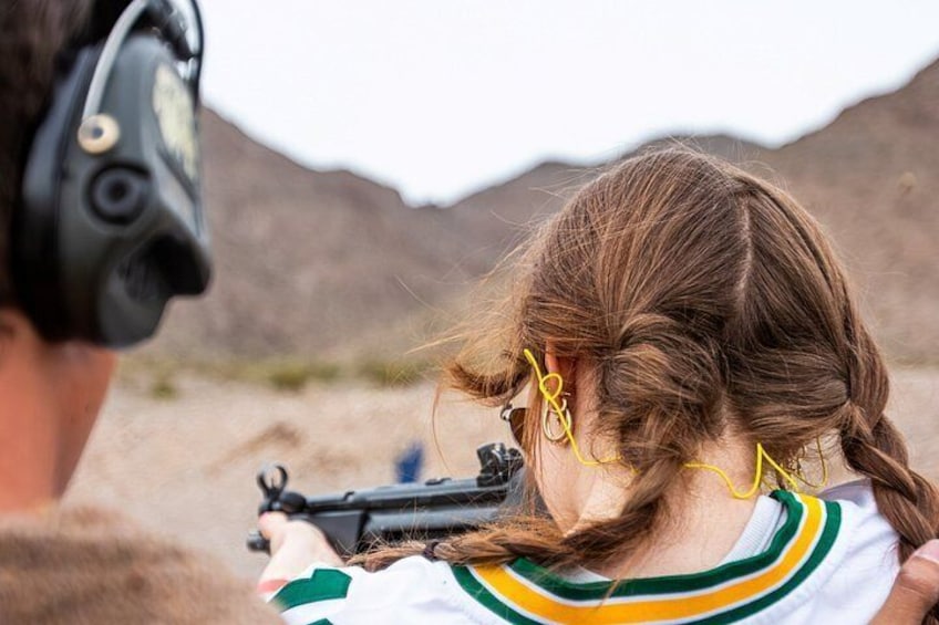 Las Vegas Outdoor Machine Gun and Rifle Shooting with Shuttle 5