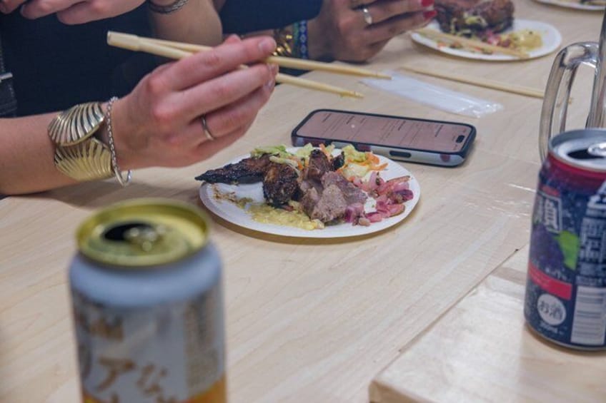 Osaka: Mysterious Back Alleys & BBQ Dinner 3