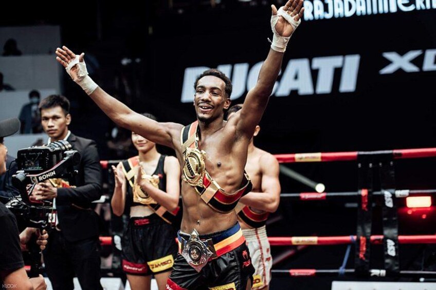 Skip the Line: Rajadamnern Stadium Muay Thai Tickets in Bangkok 3