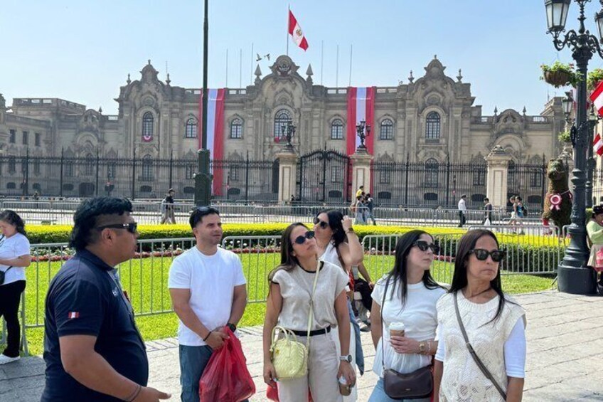 Explore Lima : City Tour + Catacombs included 1