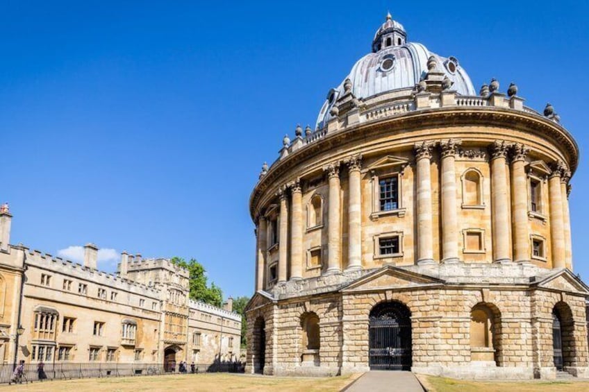 A historic building with a dome and classical architecture. 5