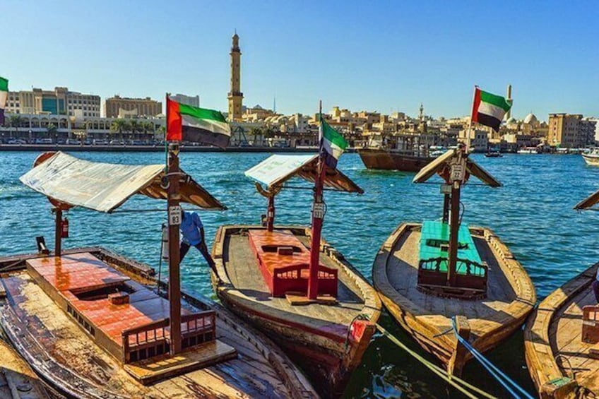 Private Old Dubai Walking Tour : Bastakiya, Souks, Street Food. 3