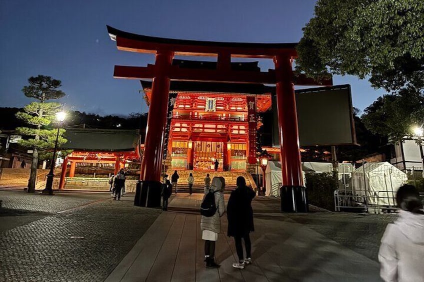 1 Hour Walking Tour in Kyoto with English Tour Guide 4