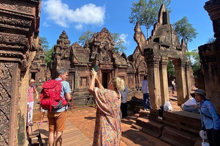 Siem Reap: Beng Mealea & Banteay Srei Private Temple Tour 2