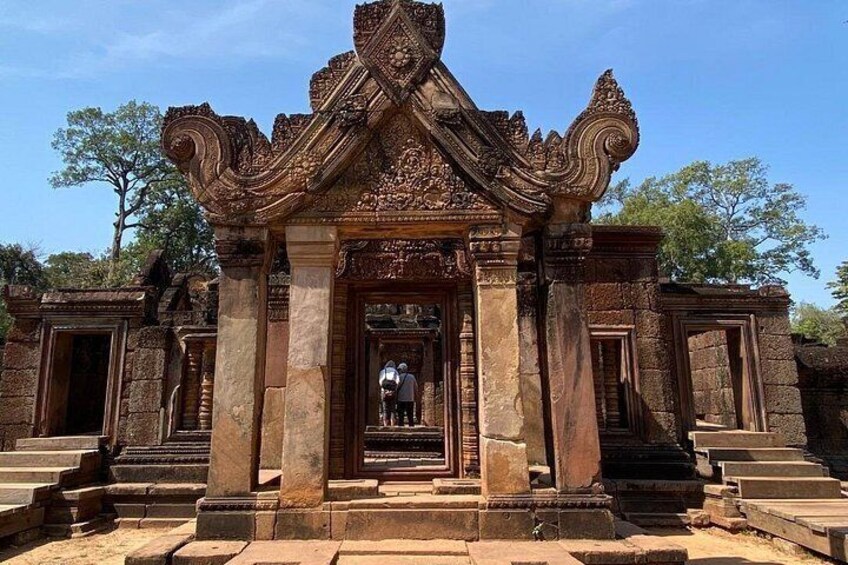 Siem Reap: Beng Mealea & Banteay Srei Private Temple Tour 4