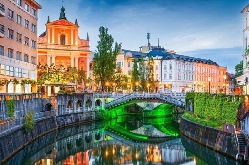 TOP Ljubljana : Private guided tour with your mobile 4
