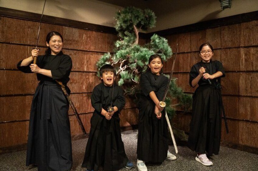 Shinjuku Sword Experience at SAMURAI MUSEUM TOKYO 1