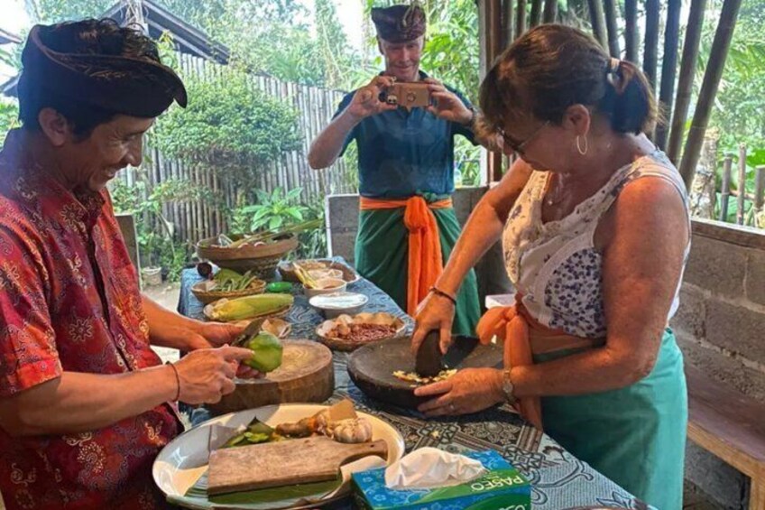 Authentic Balinese Offering With Cooking Class In Munduk 1