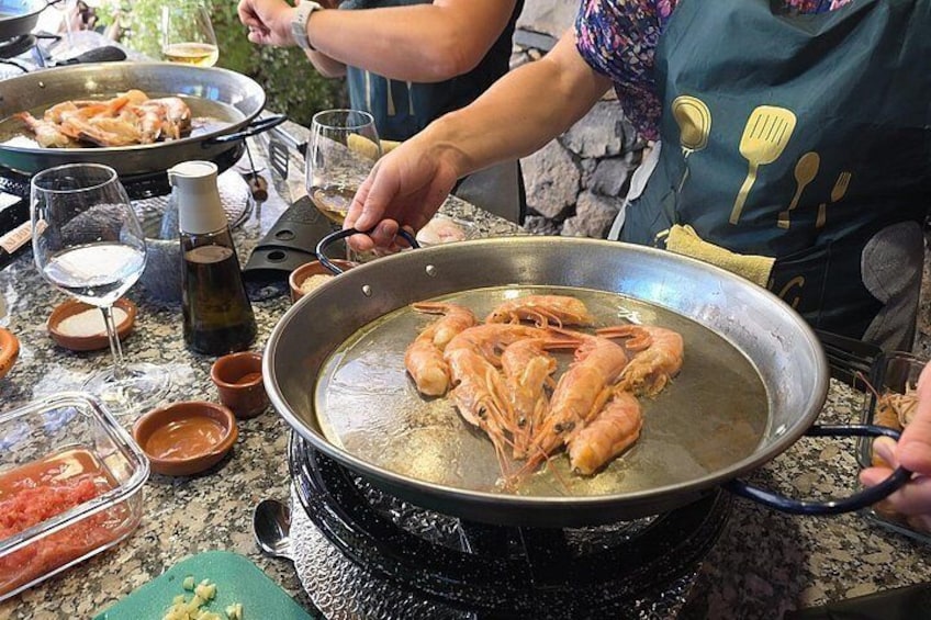 Tenerife: Paella Cooking Class in Traditional Canarian House 2