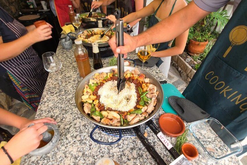 Tenerife: Paella Cooking Class in Traditional Canarian House 2