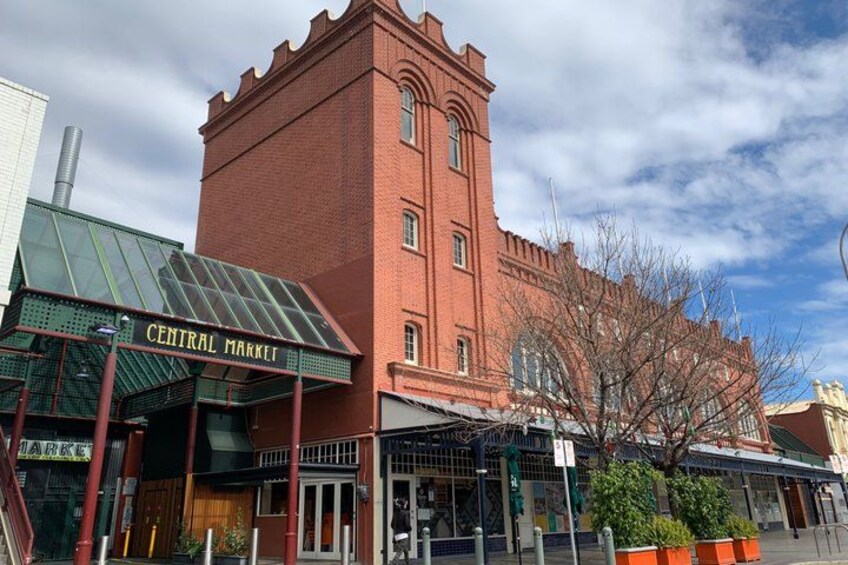 Adelaide Gems in a Day: Hahndorf, Glenelg Beach, City Tour 6.5hrs 2