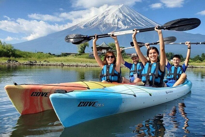 Mt. Fuji Panoramic Kayak Tour on Lake Kawaguchiko 1
