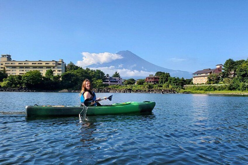 Mt. Fuji Panoramic Kayak Tour on Lake Kawaguchiko 4