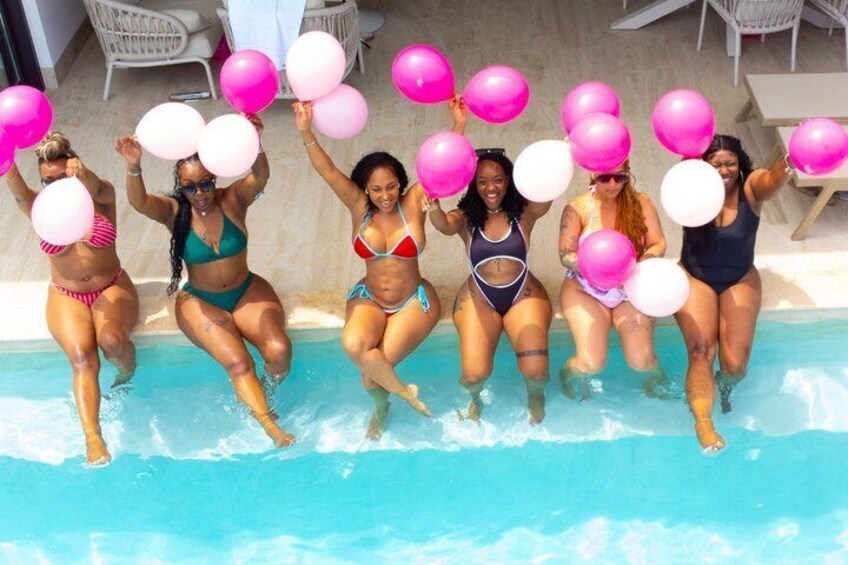 Curacao Birthday Celebrations Decor + Free Cake and Photographer 2